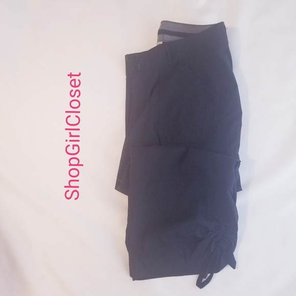 Alpine Design Cargo Capri..Blk..Sz 10